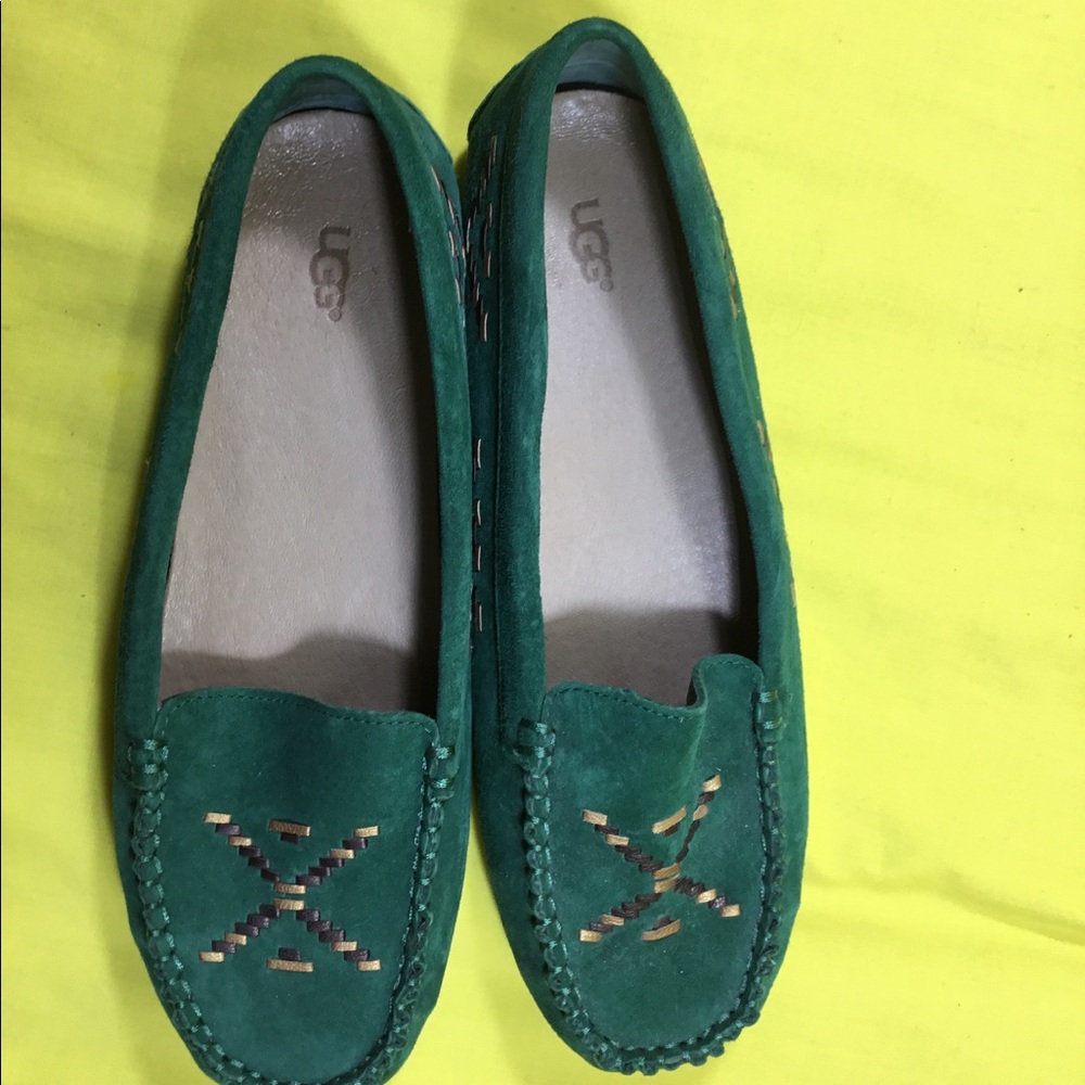 UGG Green Suede Moccasins SZ 8 - Picture 2 of 12